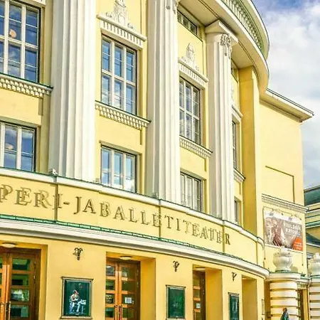 Modern Old Town With Sunny Balcony Apartamento
