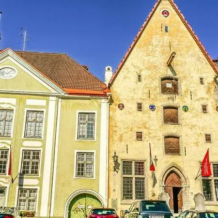 Modern Old Town With Sunny Balcony Apartamento *